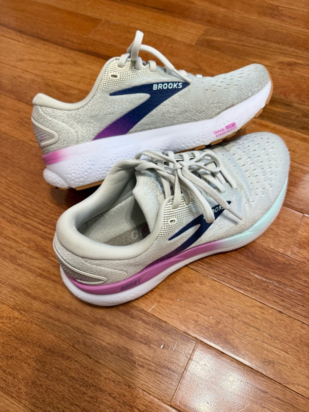 Brooks Ghost 16 - Women’s Running Shoes, size 6.5